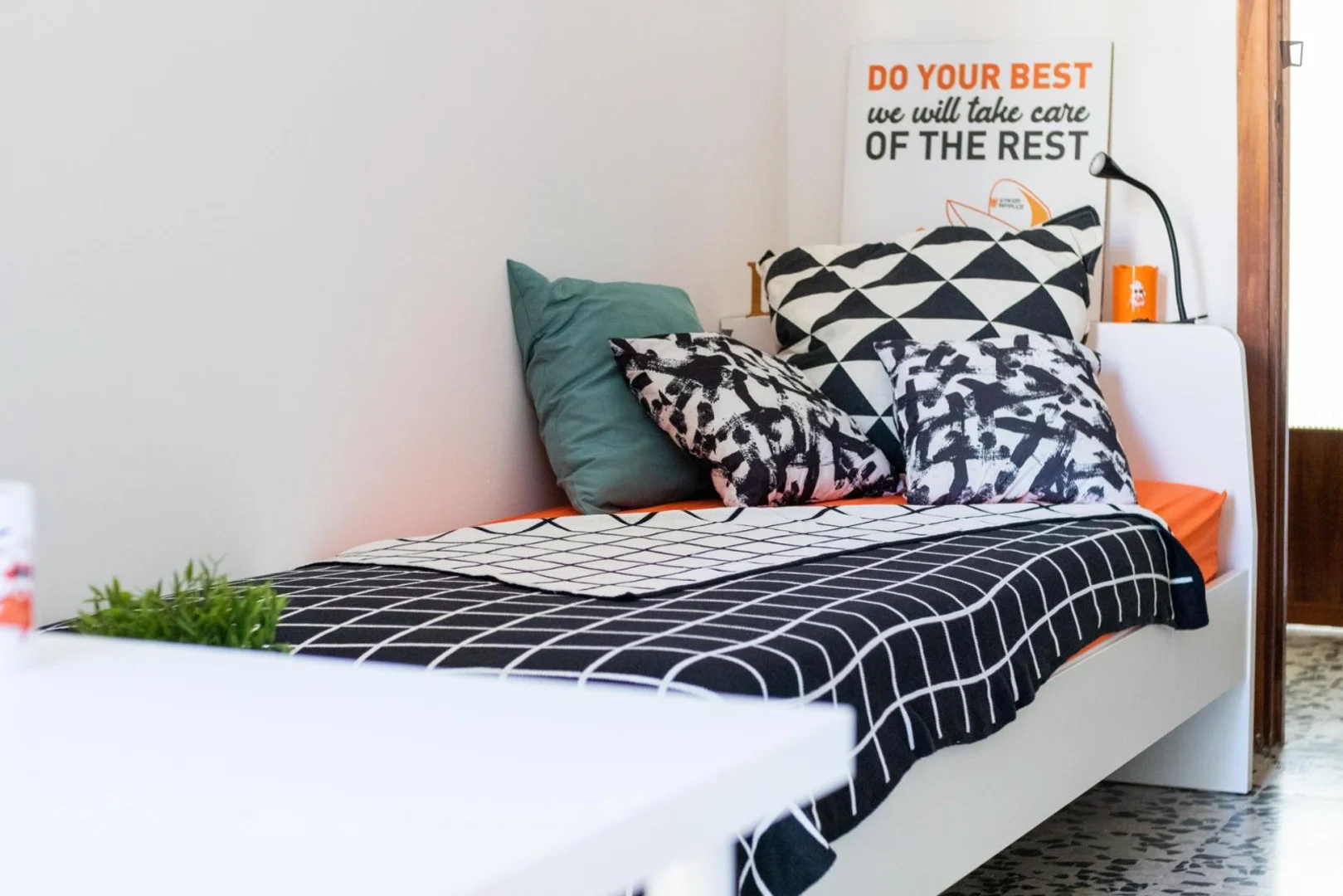 Habitación asequible para estudiantes con buena iluminación en 