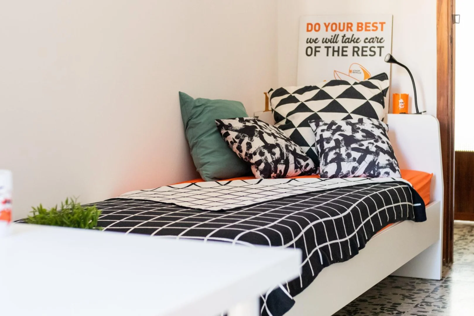 Habitación asequible para estudiantes con buena iluminación en 