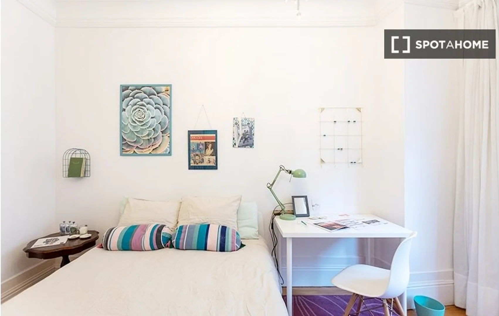 Budget-friendly student room close to campus in 