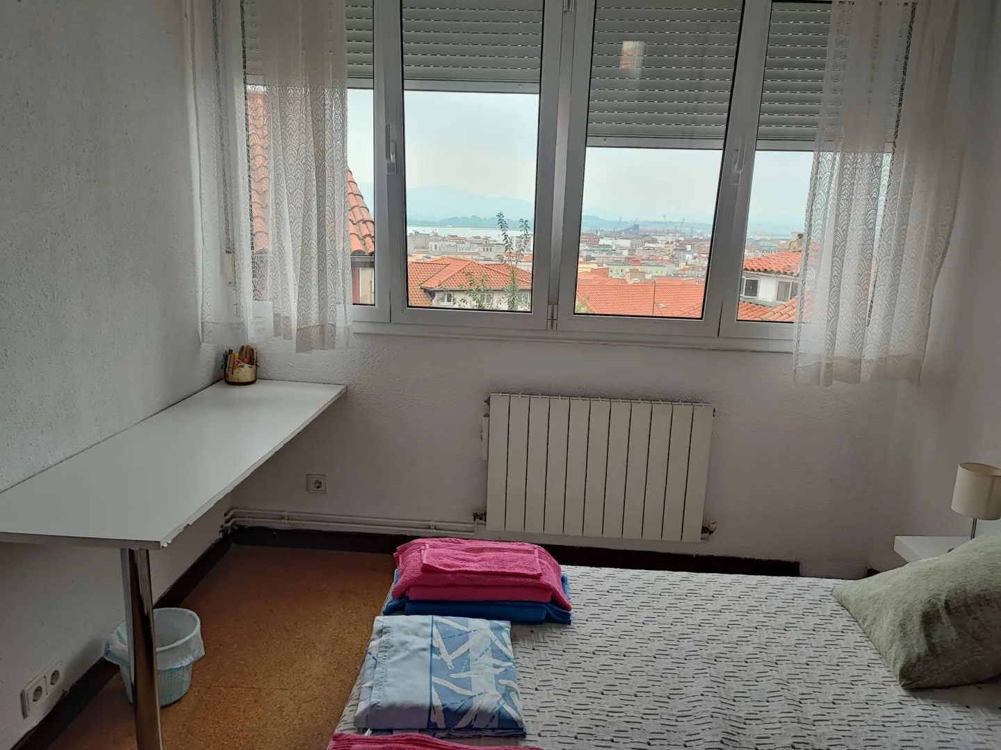 Pokój do wynajęcia w mieszkaniu studenckim w , w pełni umeblowany