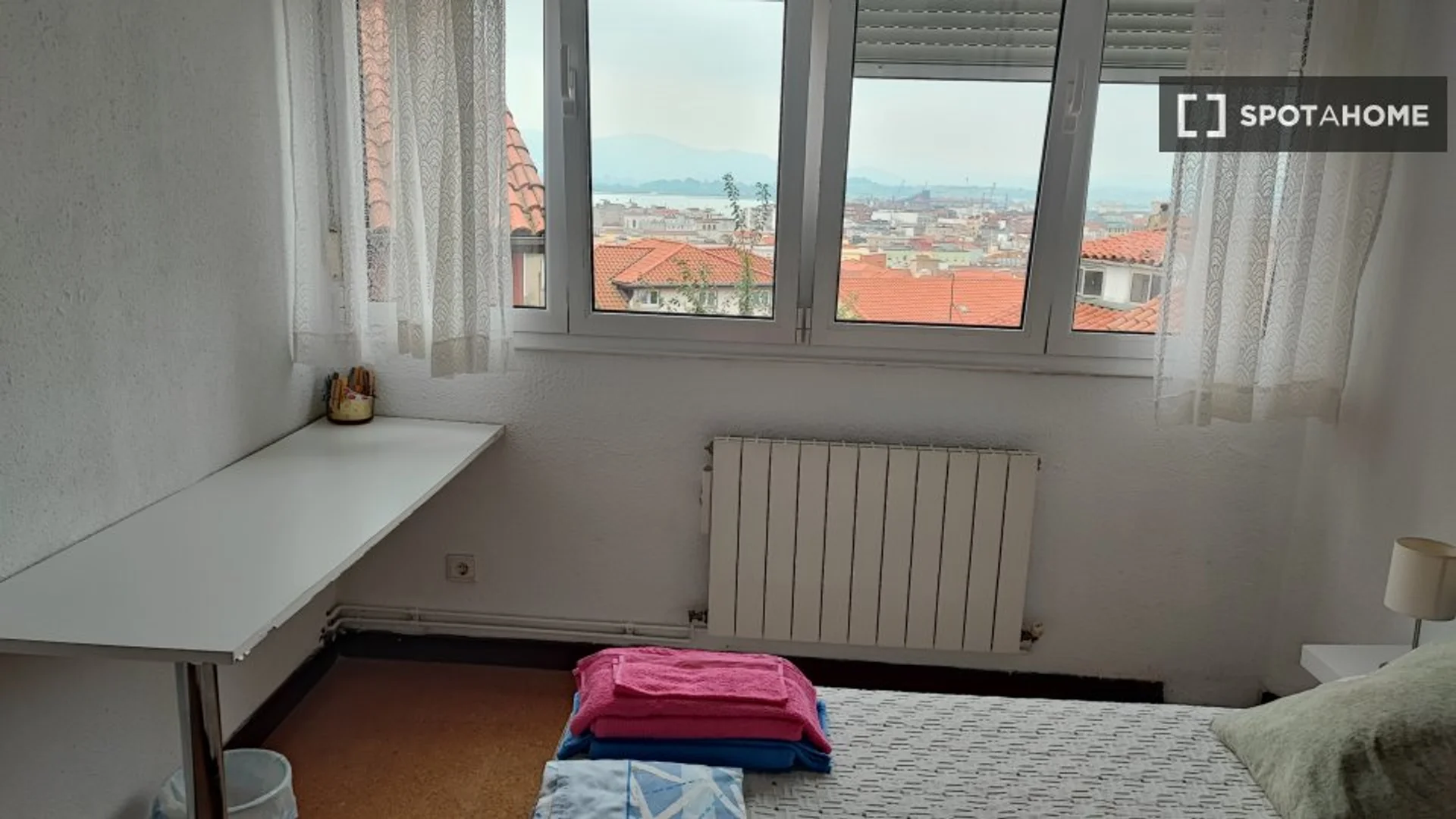 Przyjazny dla studentów pokój w  z nowoczesnymi udogodnieniami
