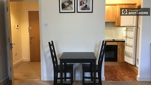 Dairenin tamamı konumu Linden Sq, 3 19 görüntüsü