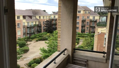 Dairenin tamamı konumu Linden Sq, 9 19 görüntüsü