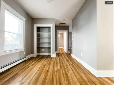 Dairenin tamamı Ikamet yerinde konumu 21, Jefferson, Unit 1, Wellington, Cambridge, MA, 02141, 13 18 görüntüsü