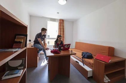 Stanza privata in Ivry-sur-Seine, 94200, immagine 1 di 10
