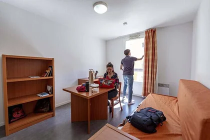 Habitación privada en residencia en Ivry-sur-Seine, 94200, imagen 2 de 13