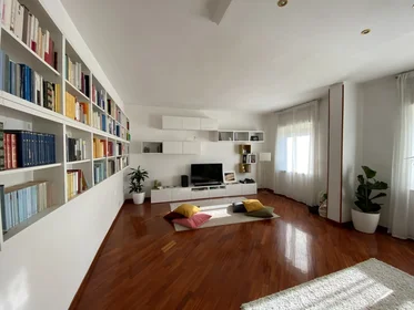 Appartamento intero in Via Camillo Pellegrino 8, immagine 8 di 10