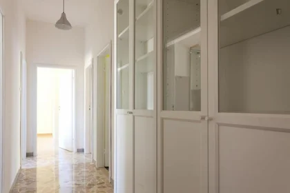 Quarto privado em Via Guglielmo Oberdan, imagem 11 de 12