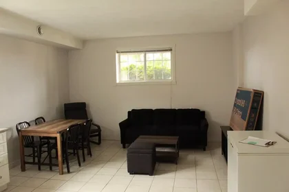 Privatzimmer in der University Avenue East, bild 6 von 19