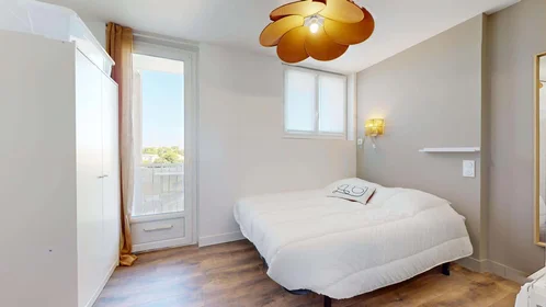 Chambre privée à 39 Rue de la Figairasse, 34070 Montpellier, France, image 7 de 18