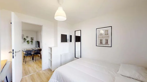 Privatzimmer in der 1 Rue Thomas Connecte, 35000 Rennes, France, bild 10 von 22
