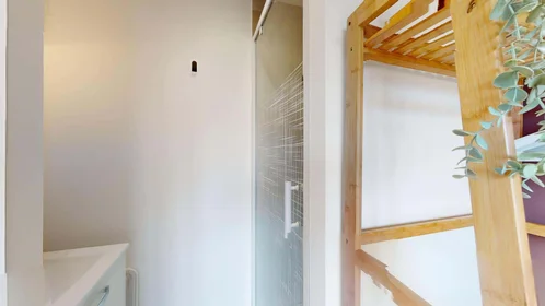 Habitación privada en 53 Rue du 26ème Dragons, 21000 Dijon, France, imagen 5 de 16