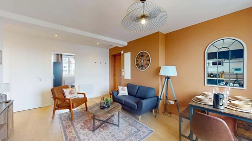 Habitación privada en 53 Rue Chanzy, 21000 Dijon, France, imagen 13 de 19