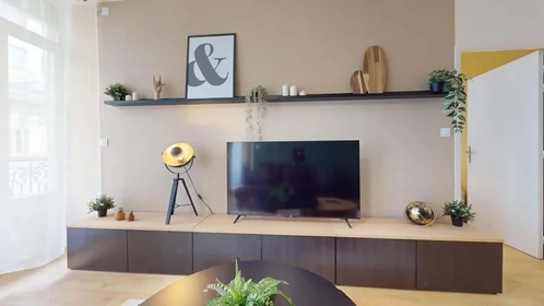 Quarto privado em 70 Rue Michelet, 42100 Saint-Étienne, France, imagem 11 de 21