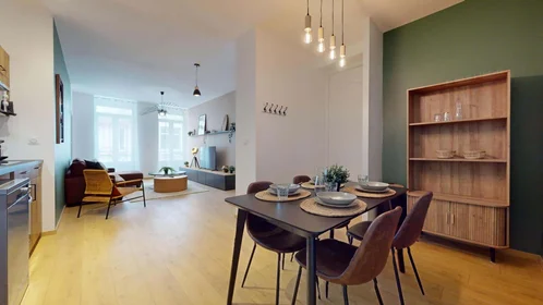 Quarto privado em 70 Rue Michelet, 42100 Saint-Étienne, France, imagem 17 de 21
