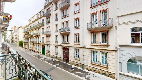 Quarto privado em 70 Rue Michelet, 42100 Saint-Étienne, France, imagem 20 de 21
