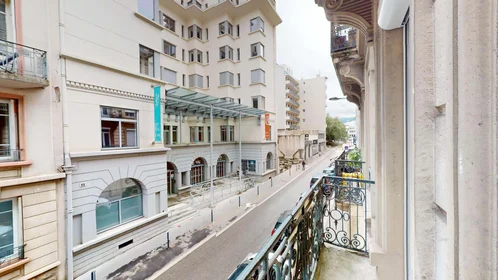 Quarto privado em 70 Rue Michelet, 42100 Saint-Étienne, France, imagem 21 de 21