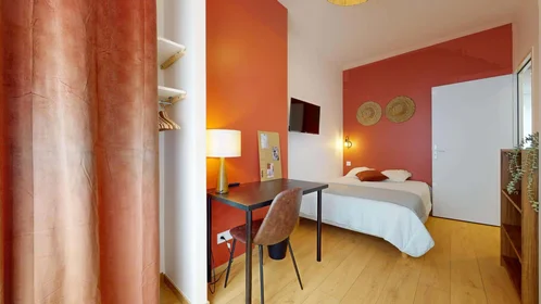 Habitación privada en Saint-Étienne, France, imagen 5 de 18