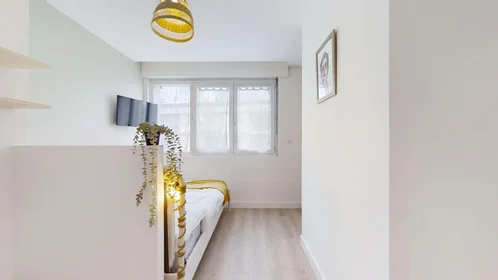 Prywatny pokój 3 Sq. Alexis Carrel, 49100 Angers, France, obraz 3 19