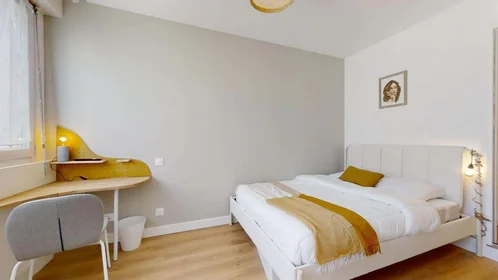 Özel oda konumu 3 Sq. Alexis Carrel, 49100 Angers, France, 1 10 görüntüsü