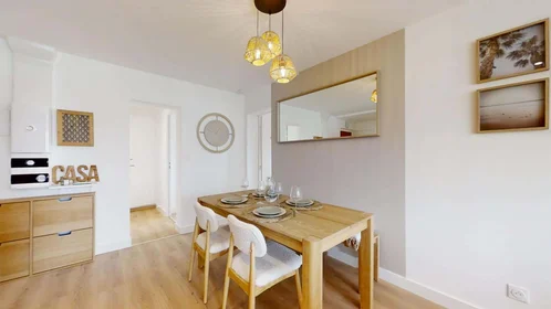 Chambre privée à 2 Rue de Wassy, 44100 Nantes, France, image 11 de 21