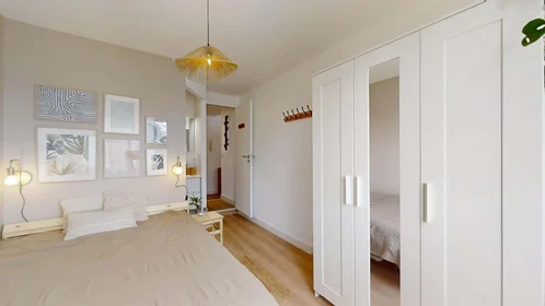 Chambre privée à 2 Rue de Wassy, 44100 Nantes, France, image 6 de 21