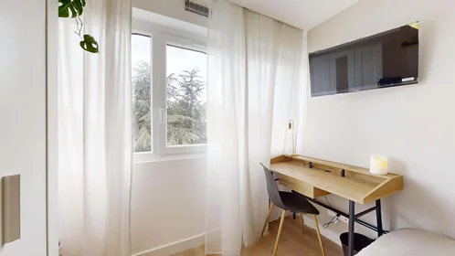 Chambre privée à 2 Rue de Wassy, 44100 Nantes, France, image 7 de 21