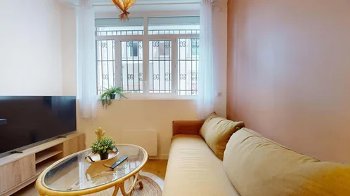 Privatzimmer in der 18 Rue Sidi Brahim, 38100 Grenoble, France, bild 9 von 18
