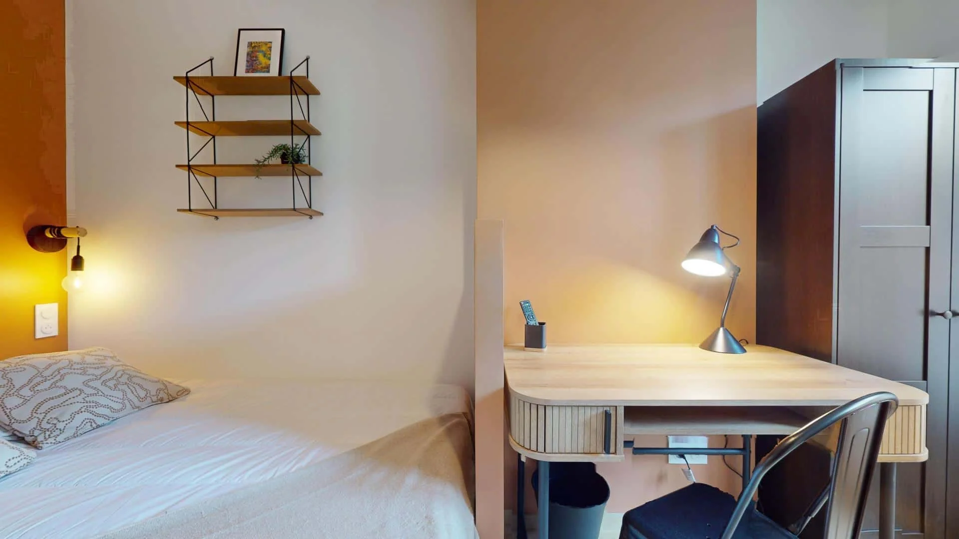 Chambre d'étudiant confortable et spacieuse dans 