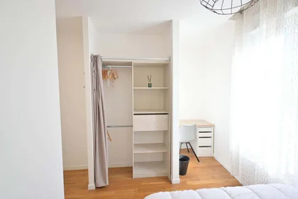 Prywatny pokój 4 Pl. Sainte-Clotilde, 51100 Reims, France, obraz 4 14