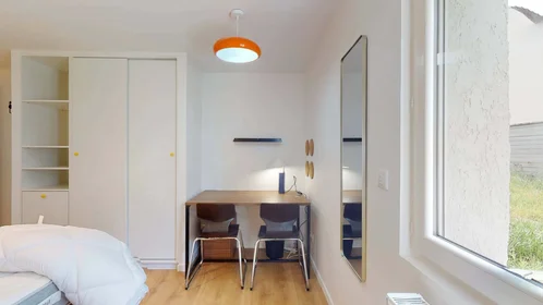 Privatzimmer in der 22 Rue des Hêtres, 92000 Nanterre, France, bild 5 von 17