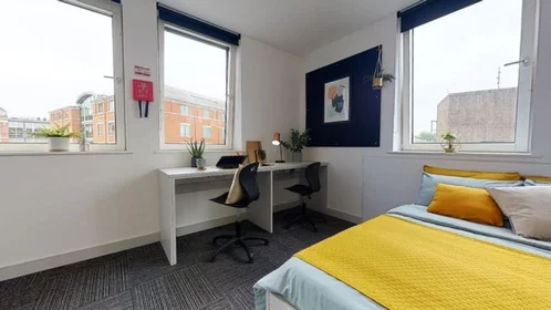 Studio in residence at Newland House, 49 Mount St, Nottingham NG1 6HE, United Kingdom, image 17 of 17