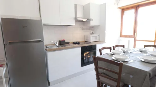 Quarto privado em Via Savoia, 15, 07100 Sassari SS, Italy, imagem 15 de 29