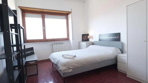 Quarto privado em Via Savoia, 15, 07100 Sassari SS, Italy, imagem 3 de 30