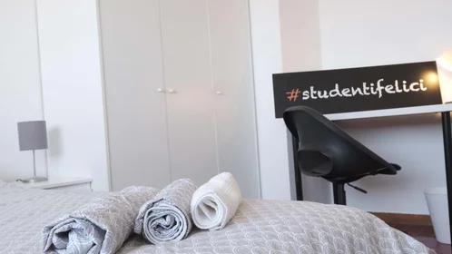 Quarto privado em Via Savoia, 15, 07100 Sassari SS, Italy, imagem 4 de 30