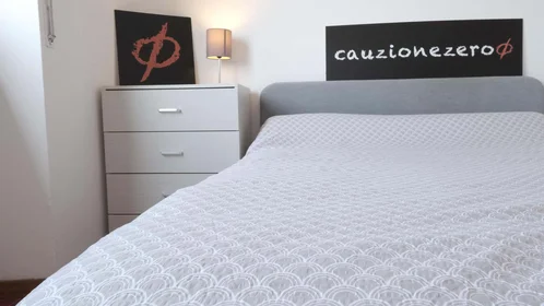 Quarto privado em Via Savoia, 15, 07100 Sassari SS, Italy, imagem 5 de 30