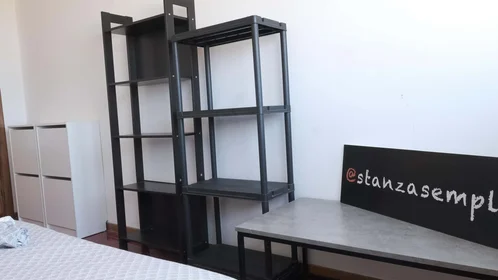 Quarto privado em Via Savoia, 15, 07100 Sassari SS, Italy, imagem 6 de 30