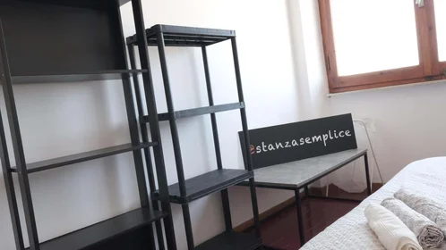 Quarto privado em Via Savoia, 15, 07100 Sassari SS, Italy, imagem 7 de 30