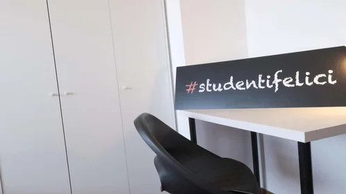 Quarto privado em Via Savoia, 15, 07100 Sassari SS, Italy, imagem 8 de 30