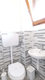 Quarto privado em Via Savoia, 15, 07100 Sassari SS, Italy, imagem 32 de 39