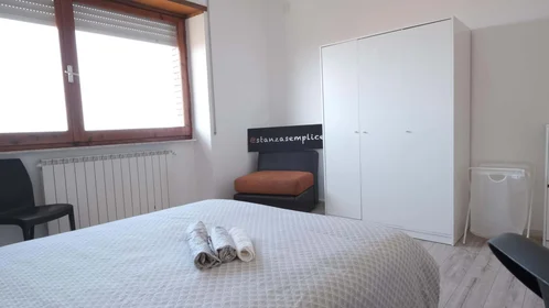 Quarto privado em Via Savoia, 15, 07100 Sassari SS, Italy, imagem 6 de 30