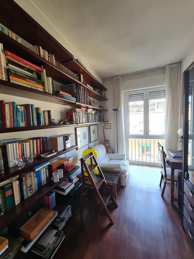 Viale Luigi Merello 44