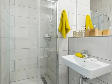 Studio in residence at Mainzer Landstraße 235, image 2 of 7