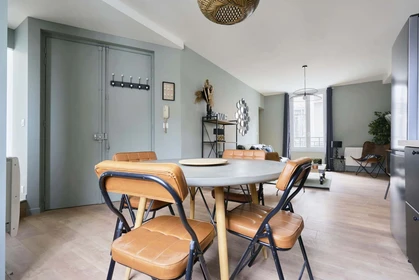 Özel oda konumu 13 Av. Jean Jaurès, 51100 Reims, France, 12 19 görüntüsü