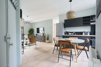 Özel oda konumu 13 Av. Jean Jaurès, 51100 Reims, France, 13 19 görüntüsü