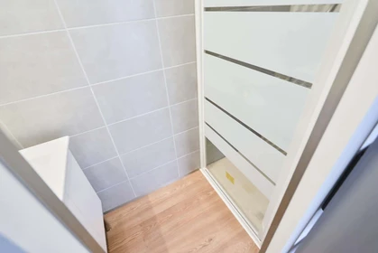 Özel oda konumu 13 Av. Jean Jaurès, 51100 Reims, France, 5 19 görüntüsü
