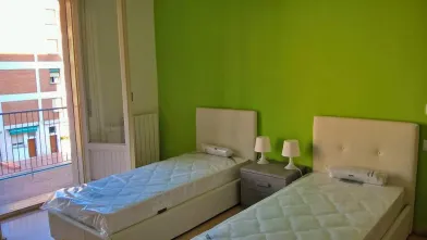 Cheap shared room in Bologna