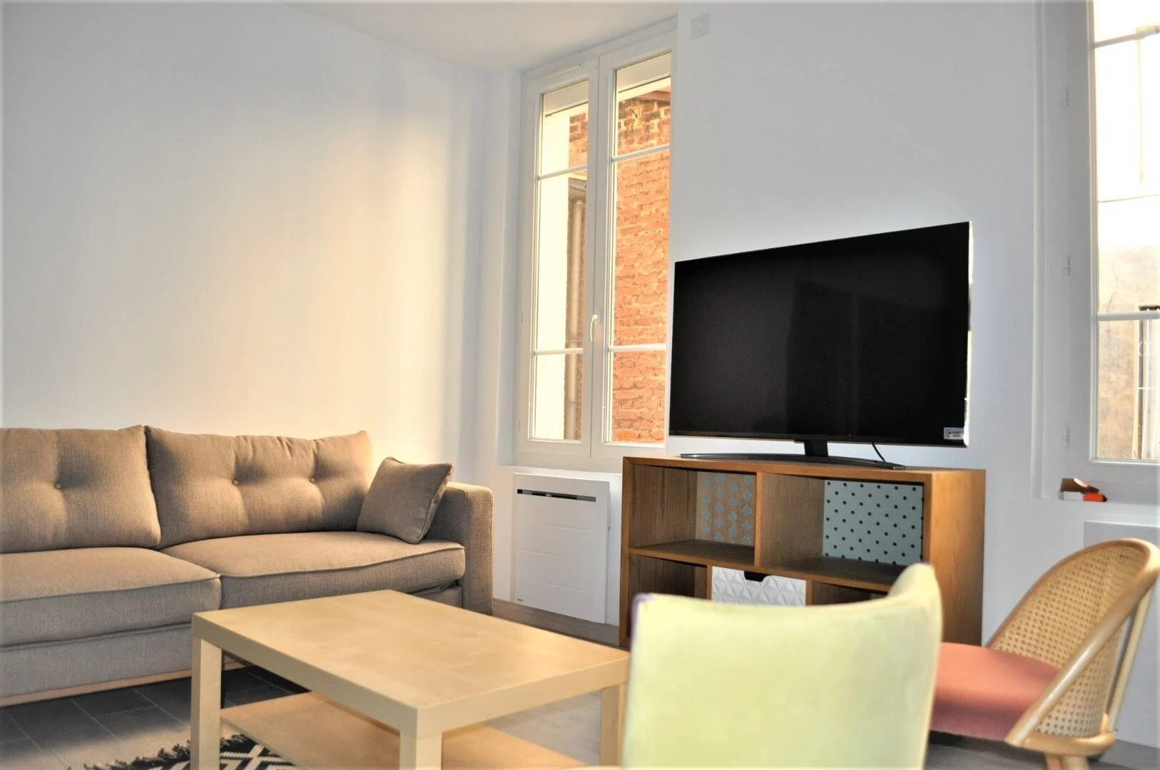 Renting rooms by the month in Saint-étienne