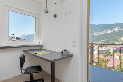Quarto barato em {area}