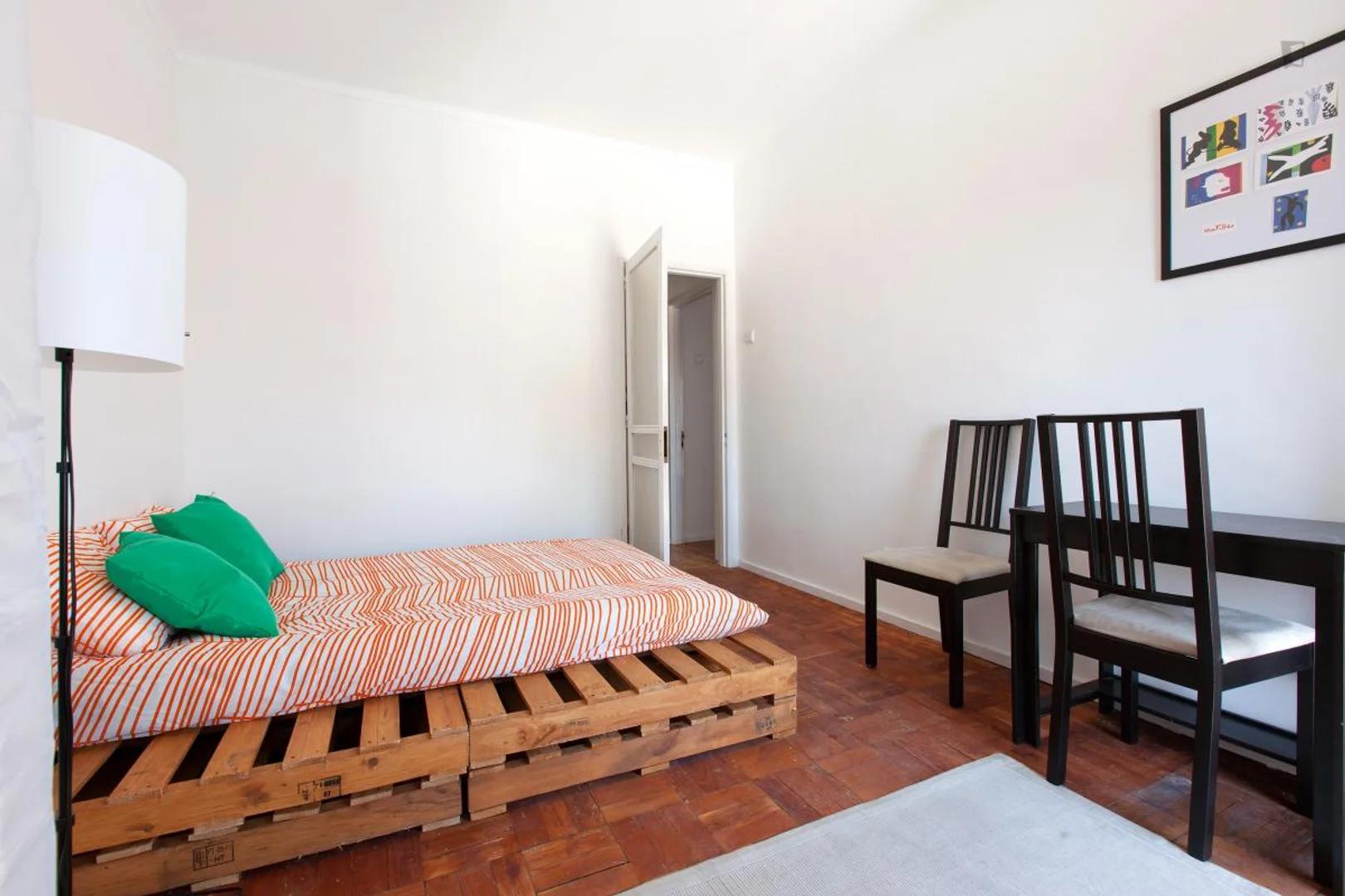 Economical student room with convenient location in 